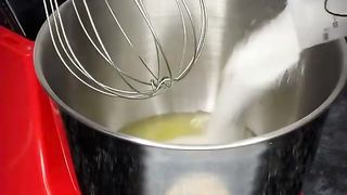 Меренговый рулет