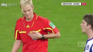 Touching the referee's breast......... Did  he want to  or ....?