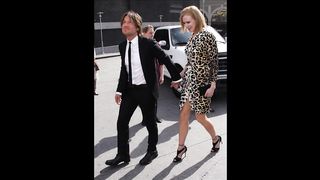 Keith&Nicole hand in hand