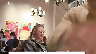Lenameyerlandrut at a restaurant ????????