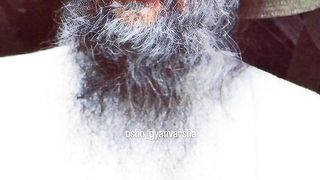 तुम्हारी पत्नी किसी से जरा हंस कर बोल ले कि बस संदेह।