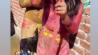 Holi enjoy