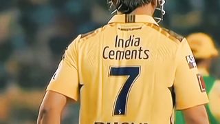 M.s dhoni yellow army follow & Virat fans like kro...