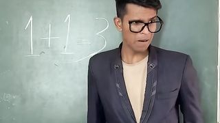 क्लास में आये सेंटाक्लॉस???????? (PART-1)