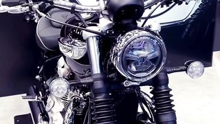 2024 triumph speedmaster stealth edition