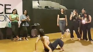 Pakhi dance