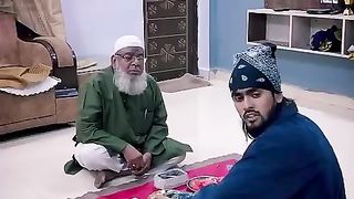 Bacchi Ifttari Mein Kyn Rukii