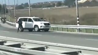 Israeli army vs Palestinian militants shootout