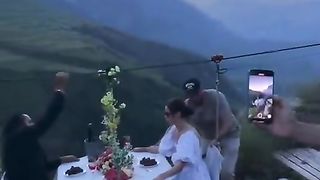 How romantic! Would you dare? ????