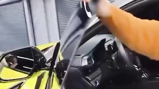 Man does durability test on a $240,000 Lamborghini Urus ????