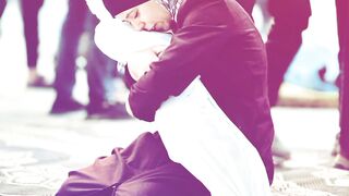في عيد الأم ,,,, هُنا في غزة نُذكركم بأنه كل يُوم تُـ قـ تل 37 أم فلسطينية