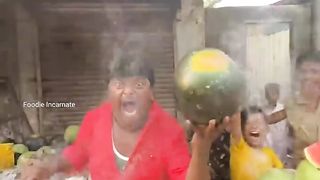 Per mai to sirf iftari lene gaya tha.. ????