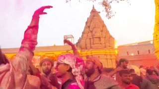Rangbhari Ekadshi at Kashi Vishwanath Temple...#rangbhariekadshi #varanasi