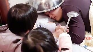 Funny twin baby video