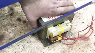 Soldering iron for brazing and soft soldering / Lutownica do lutowania twardego i miękkiego