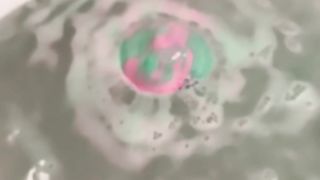 Shrek out our Lush bathbomb! Lord Farquaad