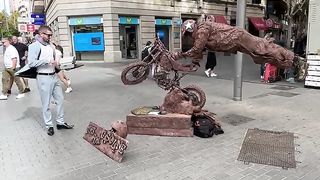 Smart streets Artists in UK 2024.