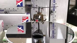 Daron Worldwide Trading Postage Stamp UH-1 Huey MEDEVAC US Army Vehicle (1/87 Scale)