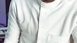 جاني بعد غيابه يقول انرد - After his absence, he says, “I will reply.”