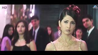 Aankh_Hai_Bhari_Bhari___4K_Video___Tum_Se_Achcha_Kaun_Hai___Nakul_Kapoor,_Kim_Sharma___Kumar_Sanu(720p).