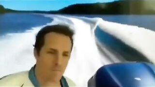 عايش اللحظة