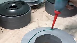 the production of manual speakers is no less amazing