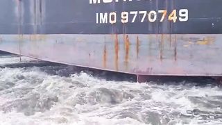 ⚠️I'M EXTREMELY CLOSE to GIANT Ship's PROPELLER in ACTION!⚠️