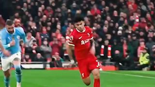 Diaz dribbling in man city