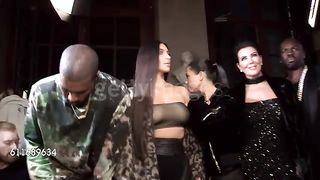 KIM KARDASHIAN KANYE WEST KRIS JENNER KOURTNEY KARDASHIAN - OFF-WHITE FASHION SHOW | FRONT ROW | READY TO WEAR SPRING SUMMER 2017 | PARIS FASHION WEEK