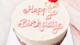 HAPPY BIRTHDAY CAKES