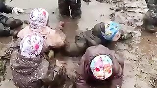 Entertainment without internet is real pleasure!  I would like to join them too! ????