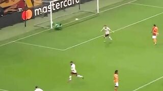 Bruno Fernandez long range goal against glatasray#soccervidros#shorts sport