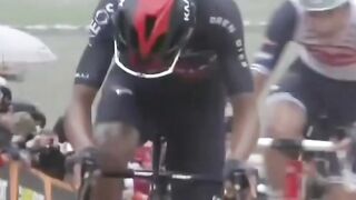 How to drop your rivals by Egan Bernal