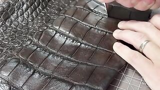Making_an_Alligator_Wallet