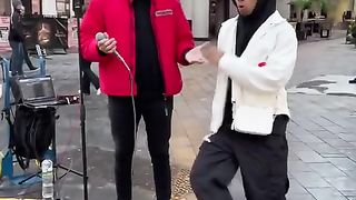 He Is Enjoy The vibe