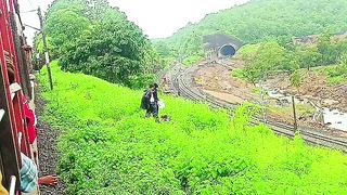 Train ka Safar natural