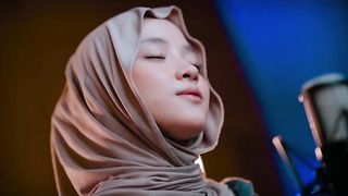 The latest version of the legendary song Wahdana Dana by Nissa Sabyan