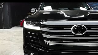 VERY EXPENSIVE TOYOTA LAND CRUISER VX R EXTRA LARGE LUXURY