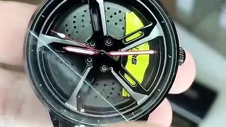 I found a precious watch in the world.!!