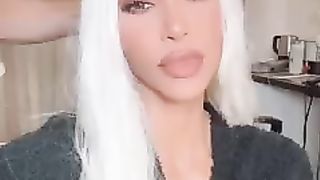 Star's tomorrow November 23 Kim Kardashian