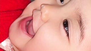 Cute baby ????????