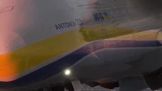 AN-225 Flying Over Duba