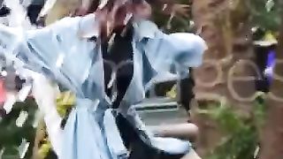 AJ blue hai Pani pani Kendall Jenner