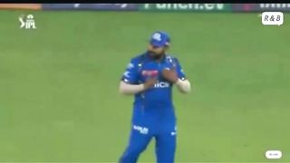 Hardik insulting Sharma