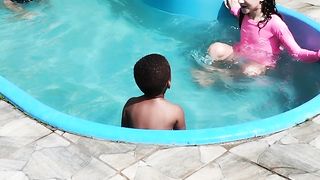 Festa na piscina