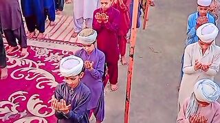Tu aibon ko mere chupa mere mola