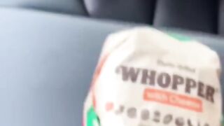 Eating and rating burger from different fast food restaurant