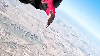 MOMENTS SKYDIVE