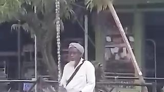بندہ جب ریٹائرمنٹ کے بعد اچانک سے خوف خدا میں مبتلا ہوجائے۔