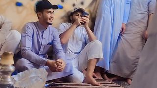 Arabic dance with pakaitani